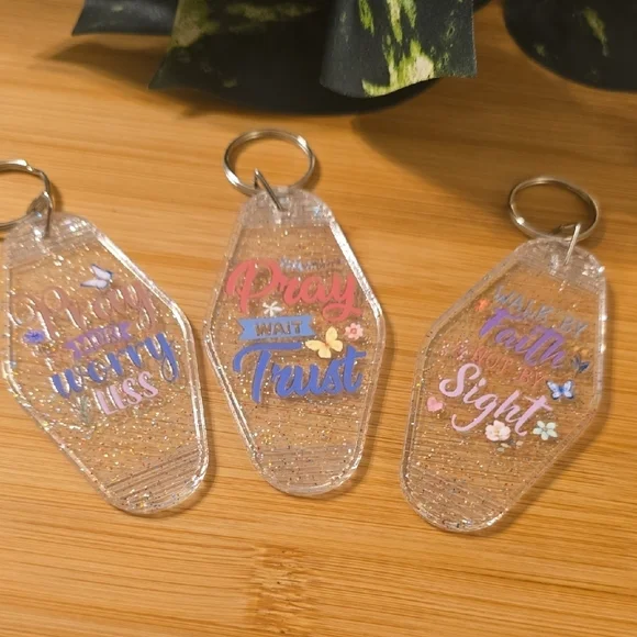 Set of 3 Glitter Keychains with Inspirational Quotes