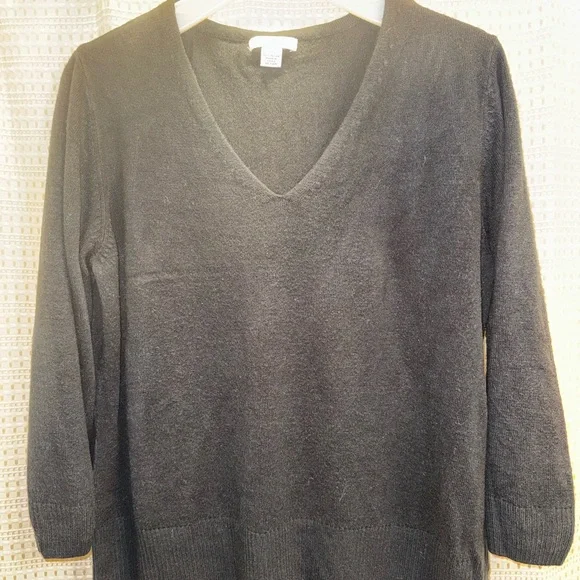 Mercer Street Studio Black V-Neck Sweater