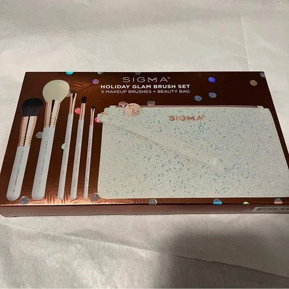 New Sigma Beauty Holiday Glam Brush Set