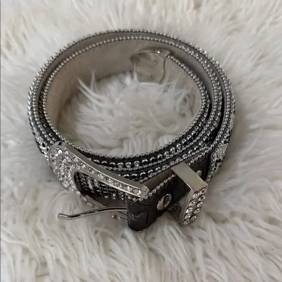 Nocona Elegant Leather Silver and Black Rhinestone Belt NWOT