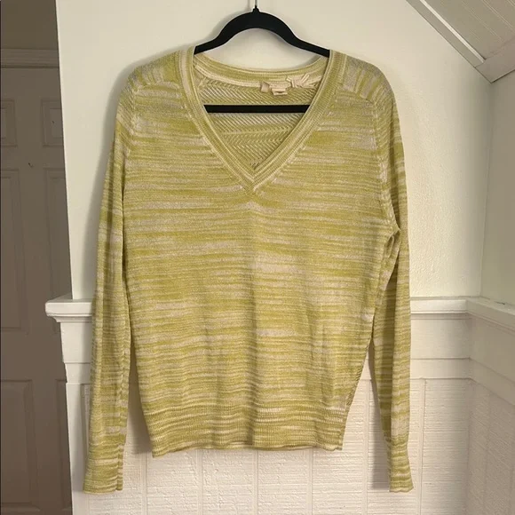 Anthropologie MOTH Greenish Yellow Lightweight V Neck Sweater size Medium