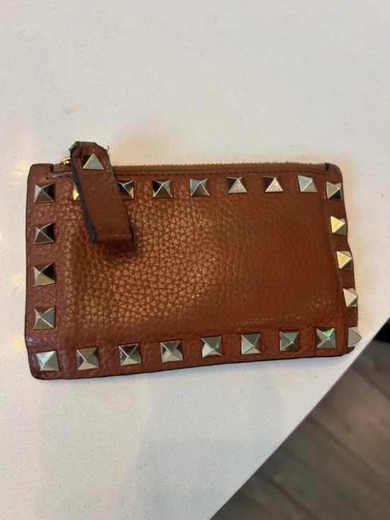 Valentino Garavani Brown Leather Rockstud Zip Card Holder