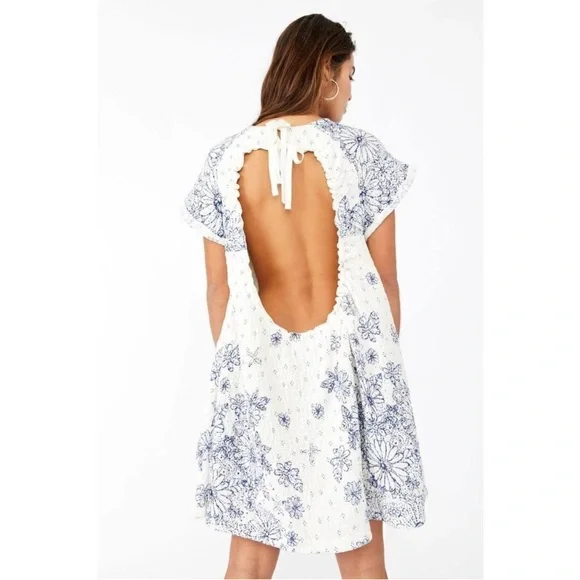Free People Pinwheel Cream Blue Floral Print Open Back Gauze Mini Dress Medium