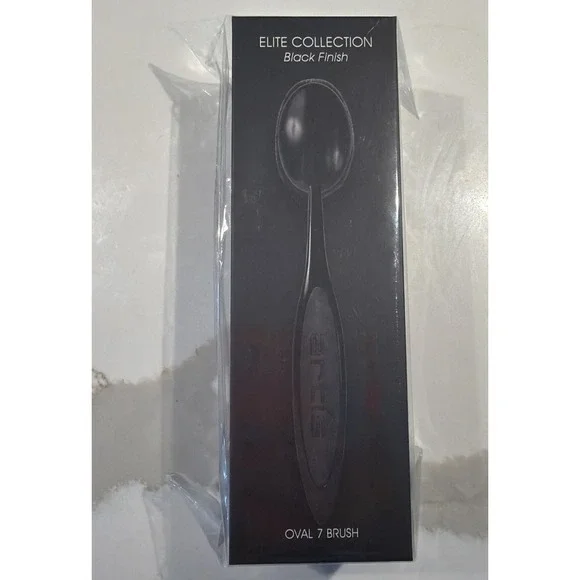 Artis Elite Collection Oval 7 Black Finish Brush NEW & SEALED! $75 MSRP