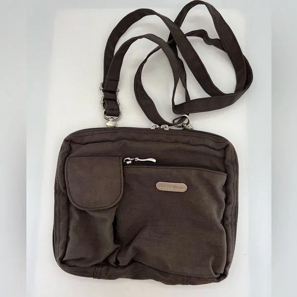 Baggallini Brown Crossbody Handbag  Purse Pockets Pouches Casual Travel Vacation