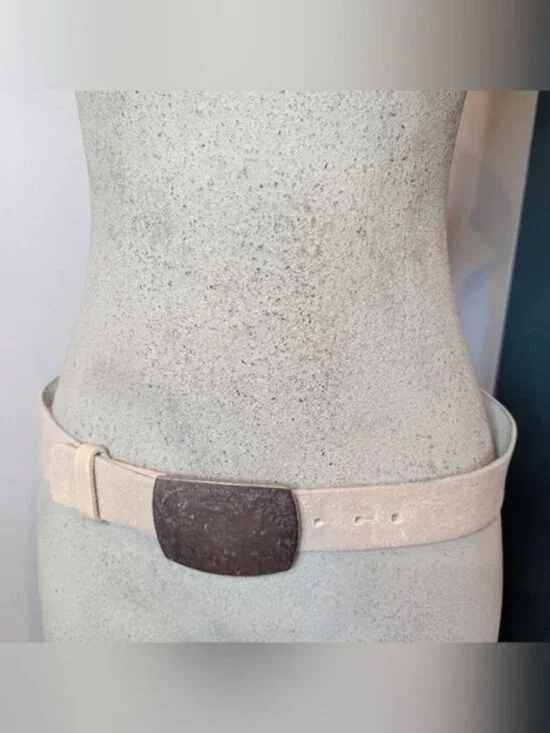 Vintage Y2K leather hip Belt Ivory silver buckle Made In Canada Sz S oversized