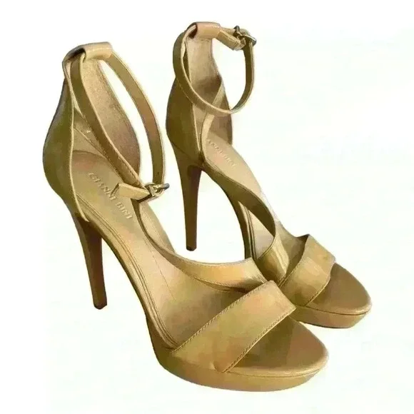 GIANNI BINI WOMEN’S NUDE CREAM BEIGE PLATFORM HEELS SIZE 9.5