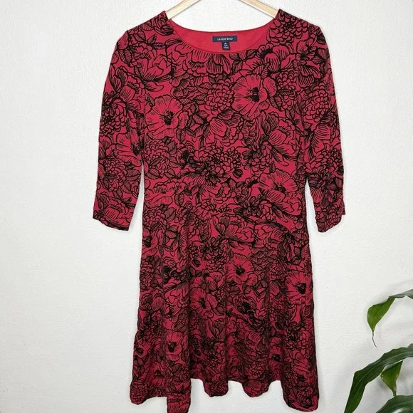 Lands End‎ Red Black Velvet Floral Fit And Flare Dress 3/4 Sleeve Women's Medium
