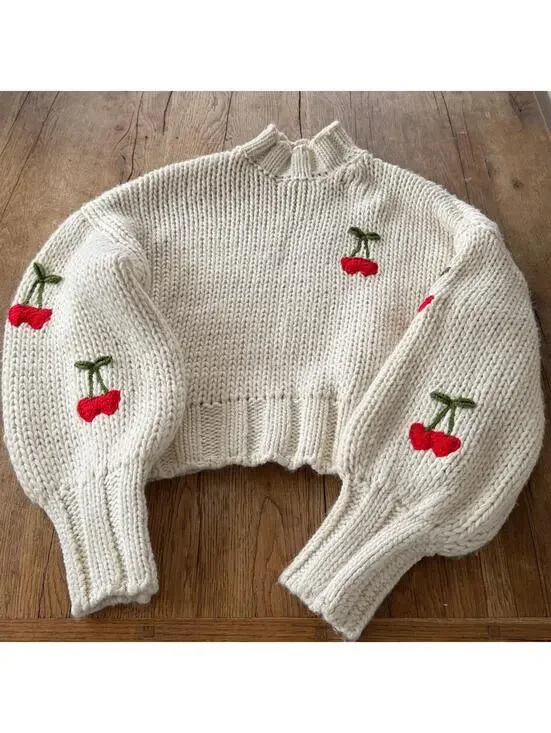 Forever 21 cherry ivory chunky knit mock neck ribbed sweater cherries M