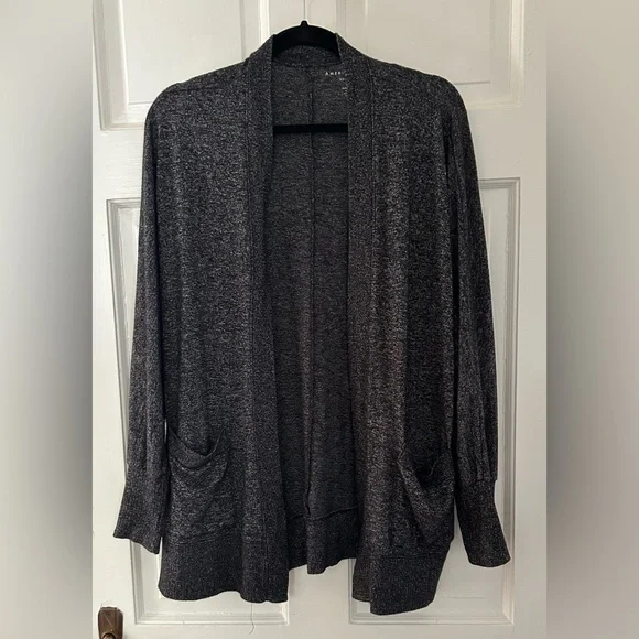 American Eagle Women’s Cardigan Size Small