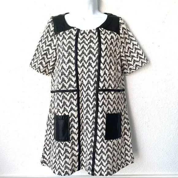 ANTHROPOLOGIE 9-H15 BLACK IVORY KNIT TUNIC TOP