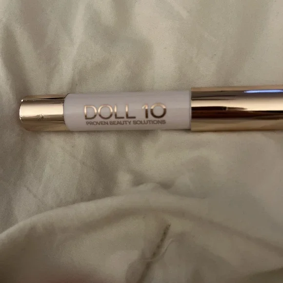 Doll 10 Lip Crayon - 