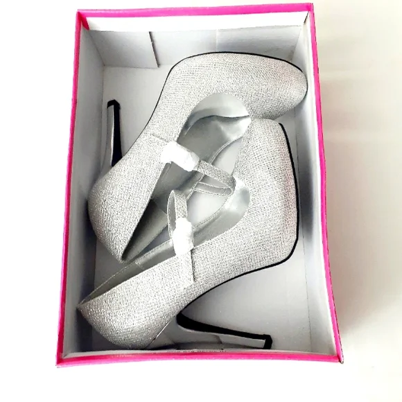 Qupid Women's Silver Sequins Platform High Heel Pumps Sz 7