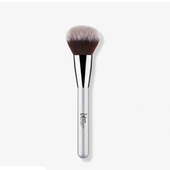 NWT IT Cosmetics #150 Airbrush Tapered Powder Bronzer Brush. Brand new in box.