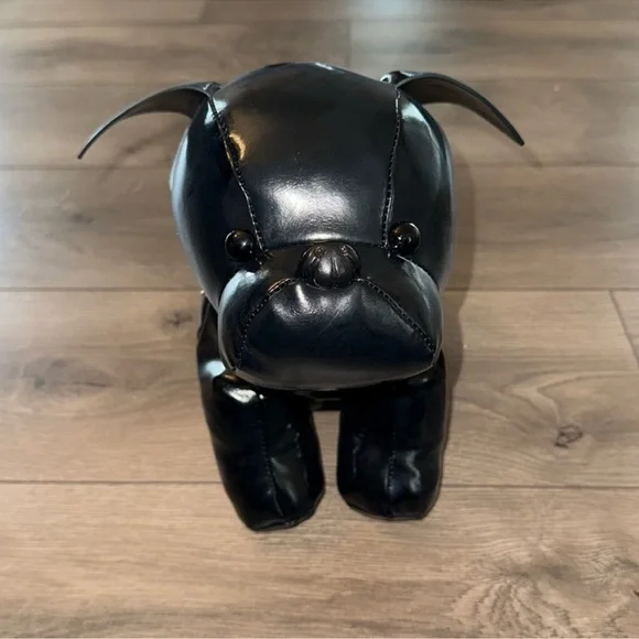 Cutest black doggie bag ever!