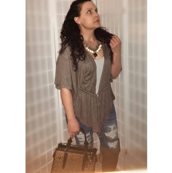 WOMEN'S Shrug sweater top NWT