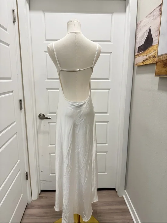 🔥Zara Elegant White Satin Backless Slip Maxi Dress