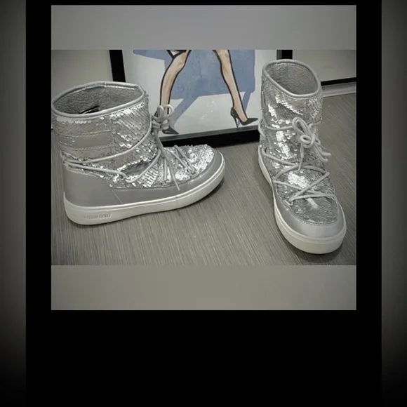 Moon Boot Pulse Short Platform Boot Disco Bling Silver Sequins Lace Up size 6