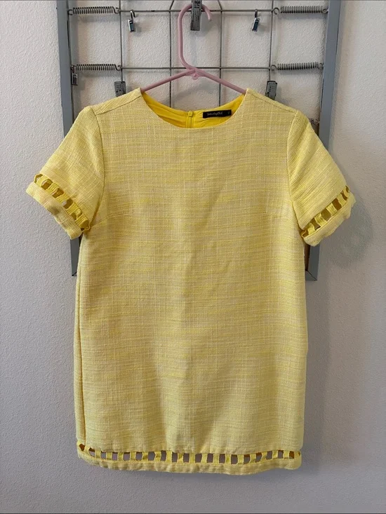 Yellow Tweed Short Sleeve vintage mini dress Size XS with Cutout Trim