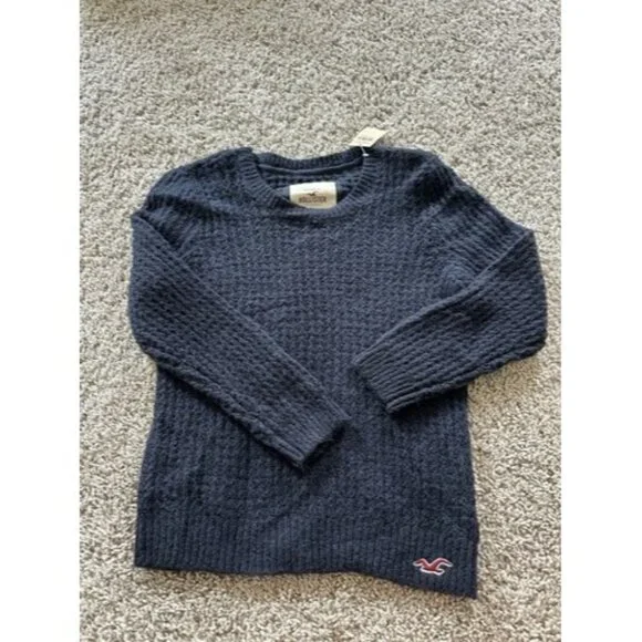Hollister Womens Fuzzy Sweater Pull Over Navy Logo Light Weight Size Medium