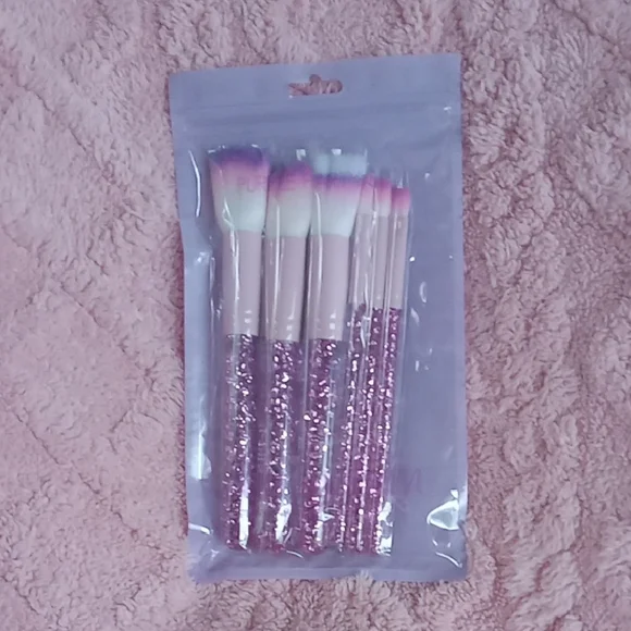 SLMissglam Purple Party Makeup Brushes 6 pc. NIB.