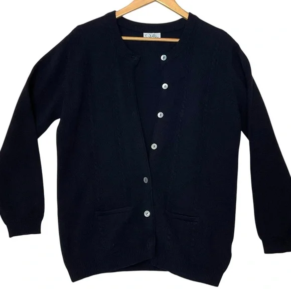 QUILLS IRELAND sz Medium Wool Cardigan Sweater Pockets Cable Knit Dark Blue