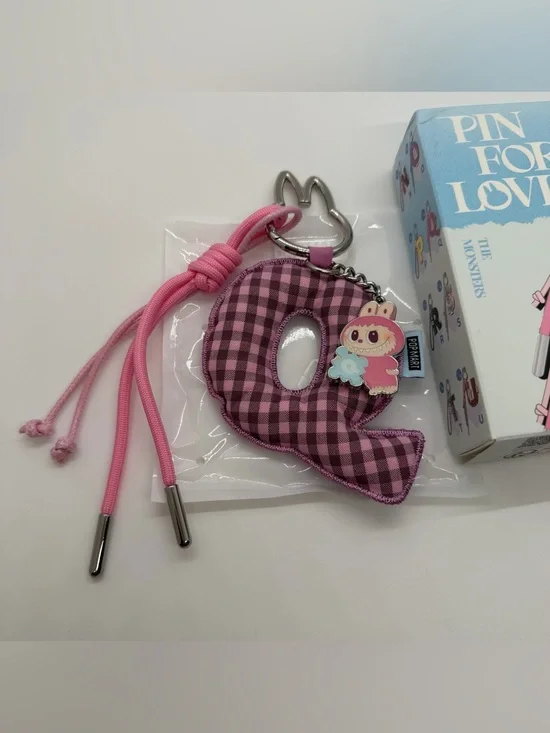 Pop Mart Pin For Love Pink Gingham Confirmed Letter Q Keychain Charm Plush
