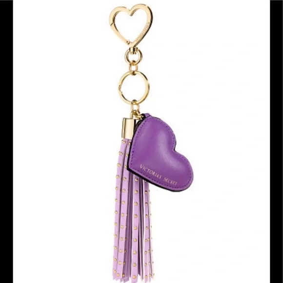 💜NWT Victoria’s Secret studded tassel keychain💜