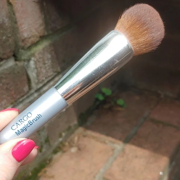 Cargo Cosmetics Discontinued Magic Brush