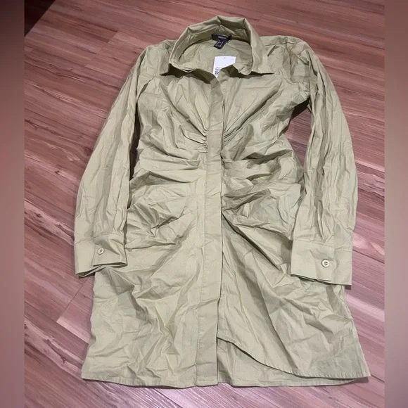 Forever 21 Sage Green Rushed Button Down NWT Dress Size Medium