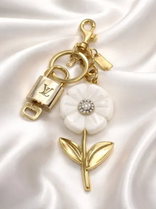 Authentic Louis Vuitton Gold Lock 🔒 Unbranded Flower Keychain Bag Charm LV