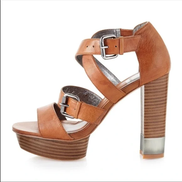 mDolce Vita Emory Platform Sandals