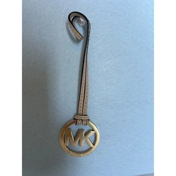 MICHAEL KORS Medallion Hang Charm Key Chain Gold‎ Logo Purse Coat FOB Clip