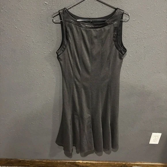 Sandra Darren Charcoal Sleeveless Midi Dress