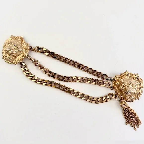 Vintage 80s Accessocraft NYC Signed Gold Lion Head Chain Tassel Buckle Belt