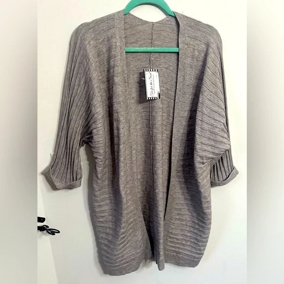 Oversized open front grey ribbed cardigan size Medium NWT