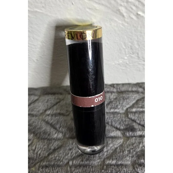 NEW Revlon Super Lustrous Glass Shine Lipstick 010 Chocolate Luster 0.11 oz
