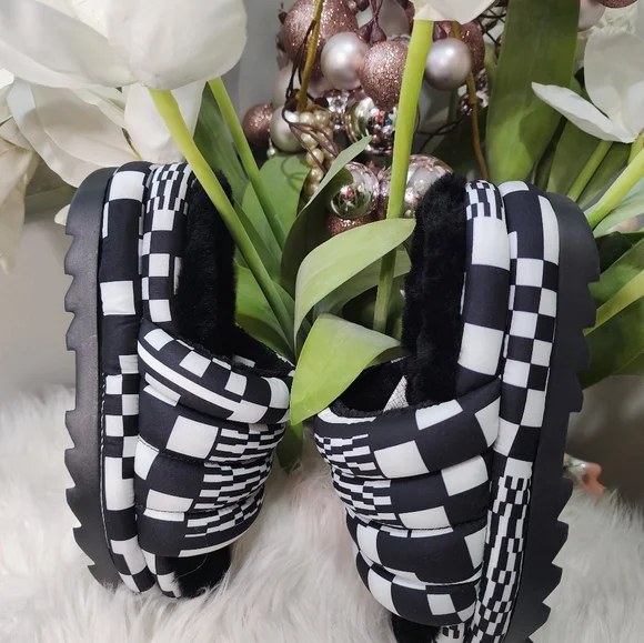 Ugg Maxi Checks Slide Women shoes size6 new