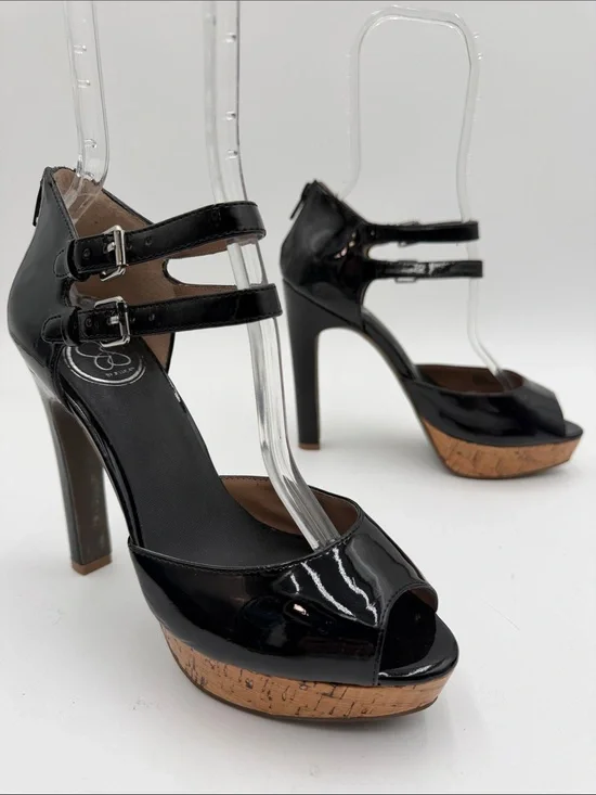 JESSICA SIMPSON sz8 Soka Black Patent Peep-Toe Platform Heels Strappy Buckles