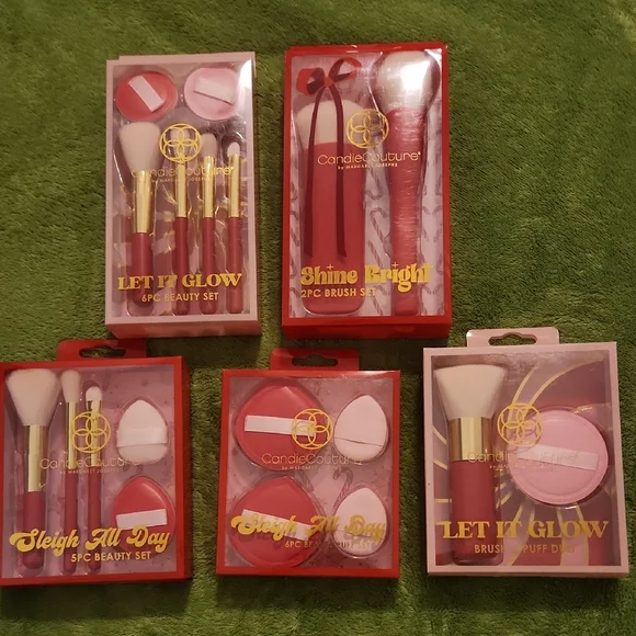 Buyers Choice- Candie Couture Red Makeup Brush & Puff Gift Sets