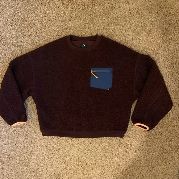 Women’s Converse Burgundy Sweater size Medium