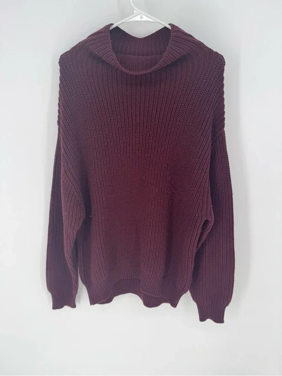 Wilfred cosy cottagecore minimalist 100% Marino wool burgundy Sweater