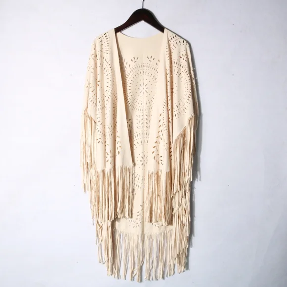 NWT Cream Western Boho Fringed Poncho