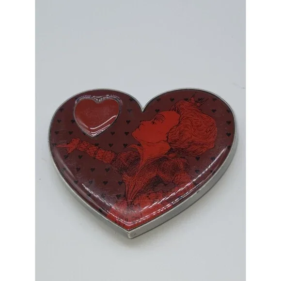 Disney Alice In Wonderland Enamel And Pewter Queen Of Hearts Belt Buckle