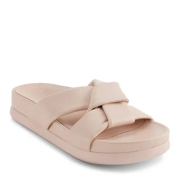 🌸PURE DONNA KARAN🌸 Berke Crisscross Platform Sandal Size: 6.5