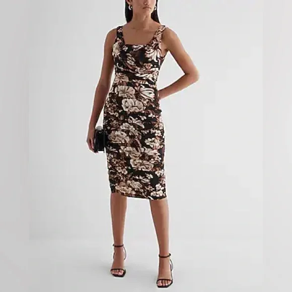 ✨NWT~Express Satin Ruched Bodycon Dress✨