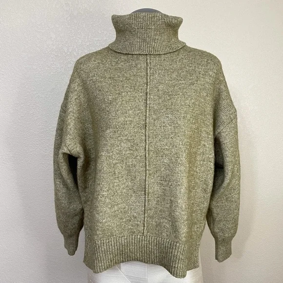 H&M Olive Green Oversized Knit Turtleneck Sweater XS