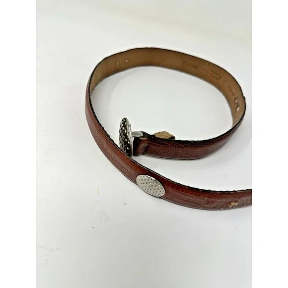 Vintage  rustic brown leather belt tarnished silver color   buckle‎ size30