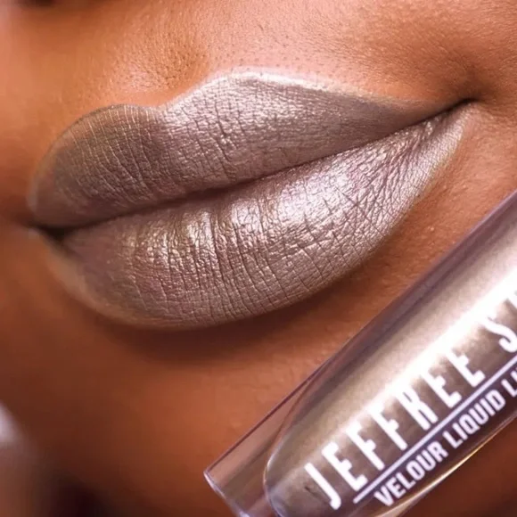 JEFFREE STAR - SHANE - Velour Liquid Lipstick NIB