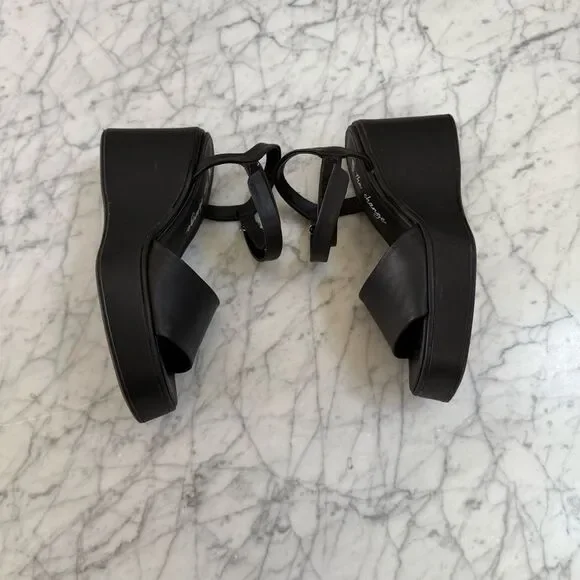 Gianni Bini Black Platform Shoes with Chunky Sole Sz 10